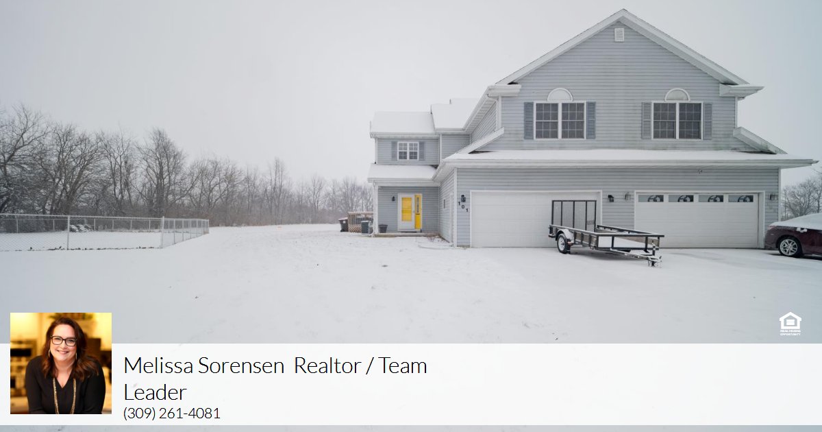 101 Labrador Ln, Downs, IL 61736